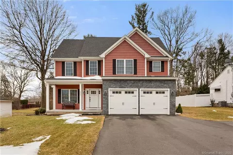605 Nott St, Wethersfield, CT 06109 photo 1