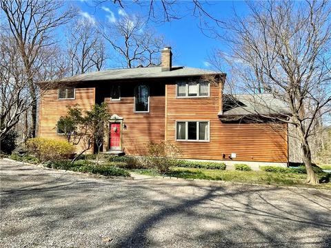 46 Pheasant Ridge Rd, Redding, CT 06896 photo 1
