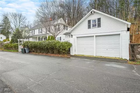 28 Spring St, Ansonia, CT 06401 photo 1