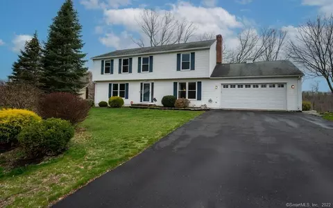 54 Rustic Oak Dr, Southington, CT 06489 photo 1