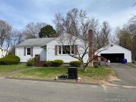 6 Smith St, Windsor Locks, CT 06096 photo 1