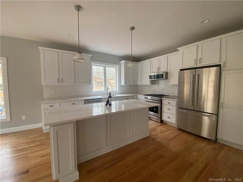10 Kaatskill Ln, Niantic, CT 06357 photo 1