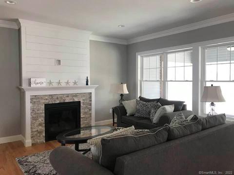 12 Kaatskill Ln, Niantic, CT 06357