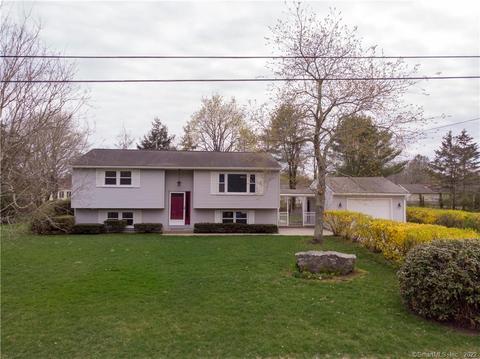 15 Beatrice Ave, Killingly, CT 06239 photo 1