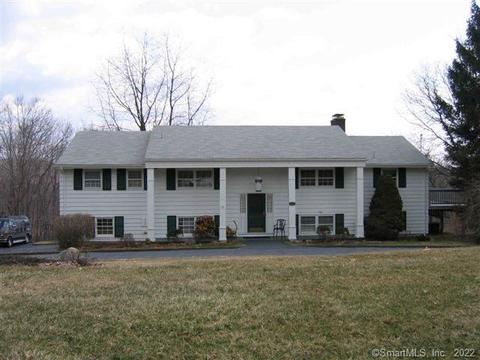 11 E Gate Rd, Danbury, CT 06811 photo 1