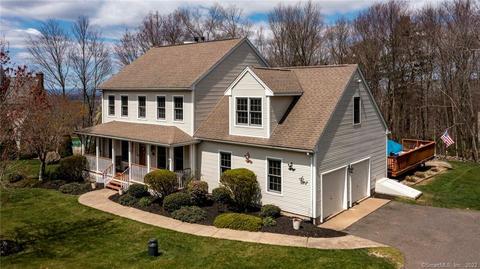 79 Sutton Dr, Vernon, CT 06066 photo 1