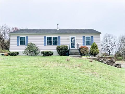 273 Dow Rd, Plainfield, CT 06374 photo 1