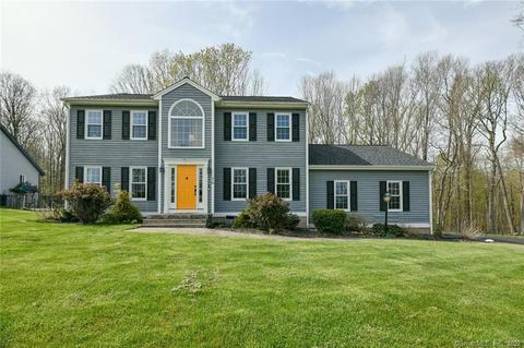 14 Cornelia Dr, Wallingford, CT 06492 photo 1