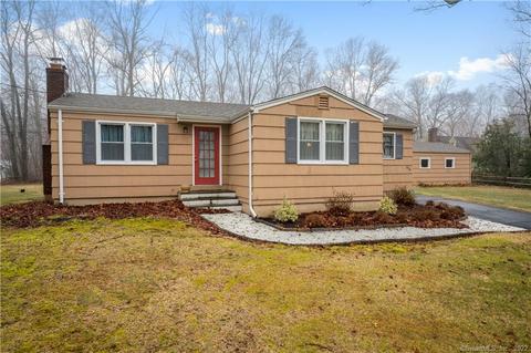 250 Westbrook Rd, Deep River, CT 06417 photo 1