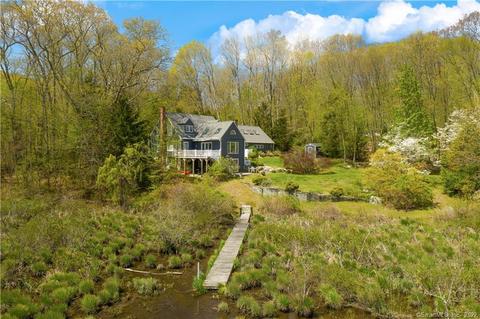 187 Essex St, Deep River, CT 06417 photo 1