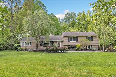 29 Harvester Rd, Monroe, CT 06468 photo 1