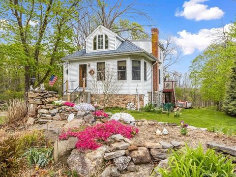 218 Main St, Hampton, CT 06247 photo 1