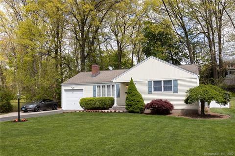 14 Westlook Rd, Wethersfield, CT 06109 photo 1