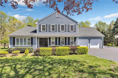 2085 Cutspring Rd, Stratford, CT 06614 photo 1