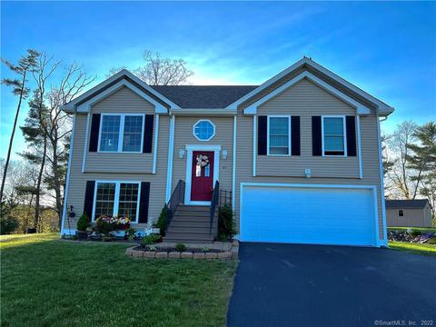 61 Brookside Dr, Killingly, CT 06241 photo 1