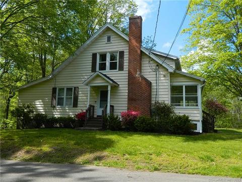 76 Round Hill Rd, Bethany, CT 06524 photo 1