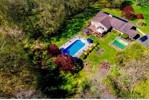 670 Mountain Rd, Hamden, CT 06518 photo 1