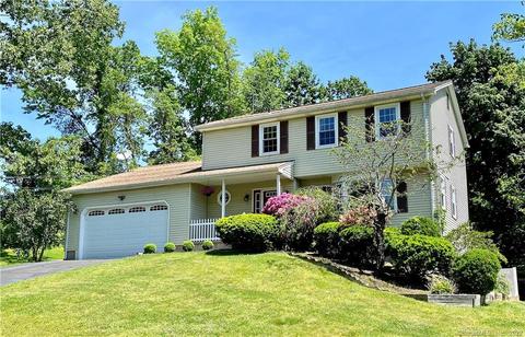 271 Hume Dr, Hamden, CT 06514 photo 1
