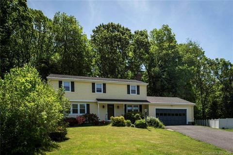 33 Mohawk Cir, Windsor, CT 06095 photo 1