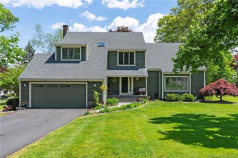 138 Straddle Hl, Wethersfield, CT 06109 photo 1