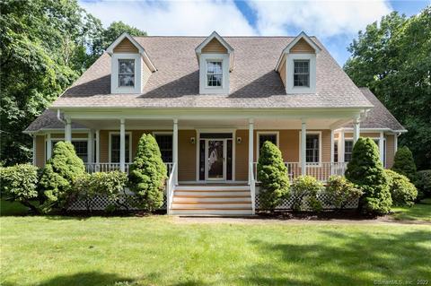 39 Douglas Dr, Hamden, CT 06518 photo 1