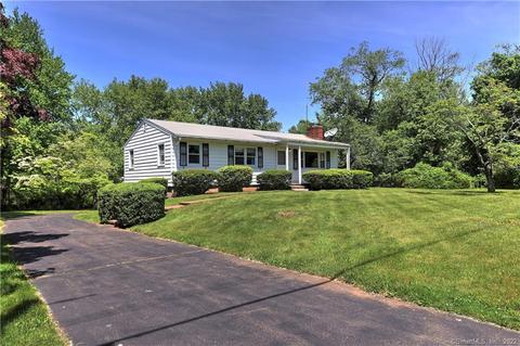 131 Goebel Rd, Hamden, CT 06514 photo 1