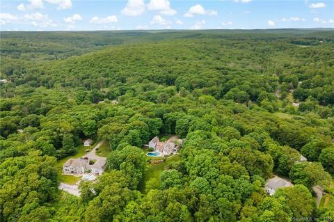 14 Waterhouse Ln, Chester, CT 06412