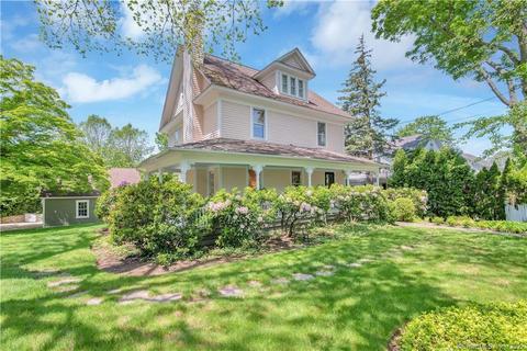 128 Sasco Hill Rd, Fairfield, CT 06824