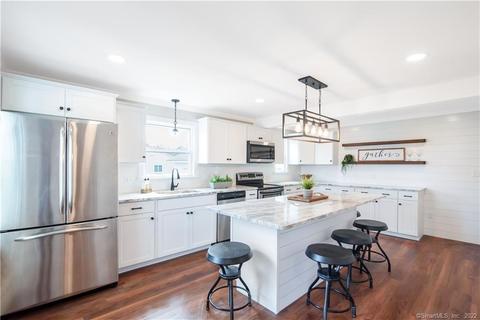 531 Highland St, Wethersfield, CT 06109 photo 1