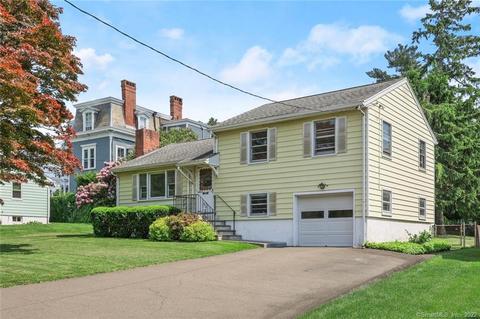 8 Mitchell St, Stamford, CT 06902 photo 1