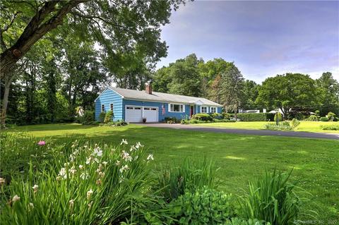 368 Pine Tree Dr, Orange, CT 06477 photo 1