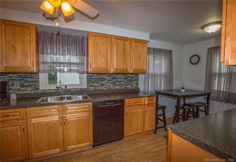 93 Aldrew Ter, Springfield, MA 01119 photo 1