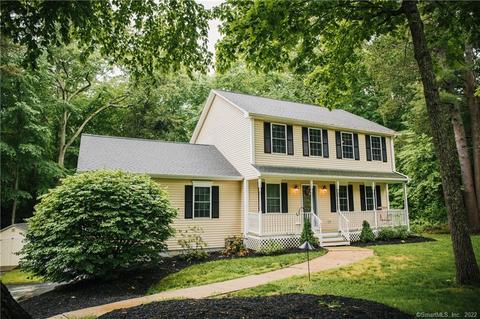 5 Laurel Dr, Killingly, CT 06241 photo 1