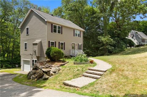7 Chapman Ln, Gales Ferry, CT 06335 photo 1