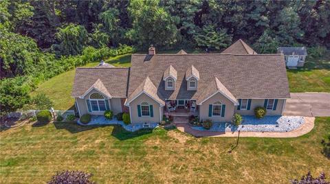 4 Sunview Dr, East Windsor, CT 06016 photo 1