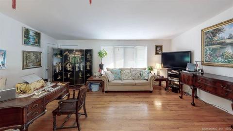 11 Oakview Ln, Westport, CT 06880