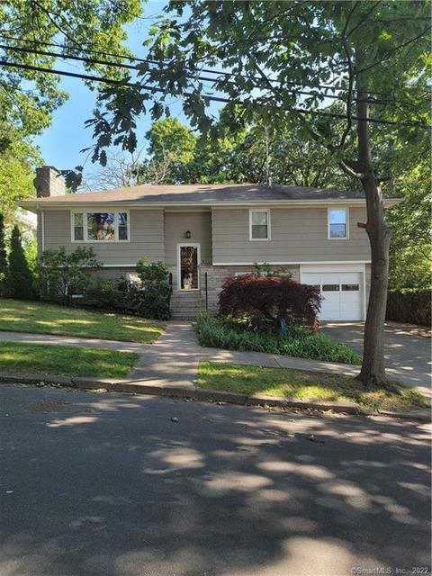 19 Tuttle St, East Haven, CT 06512 photo 1