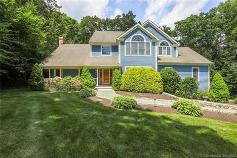 7 Somerset Ln, Newtown, CT 06482 photo 1