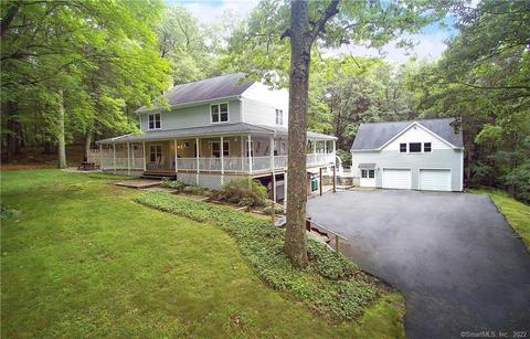 29 Topledge Rd, Redding, CT 06896 photo 1