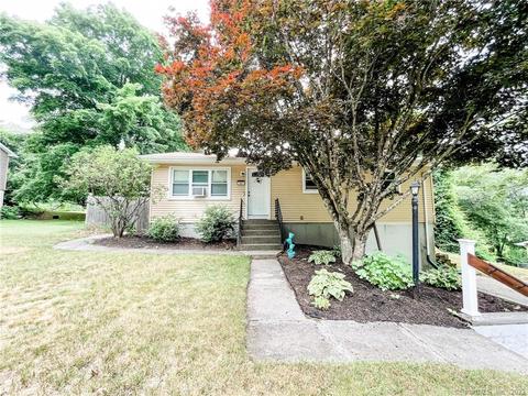 44 Northern Dr, Moosup, CT 06354 photo 1