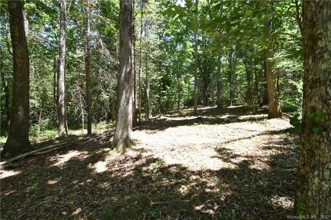 660 Crystal Lake Rd, Tolland, CT 06084