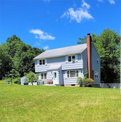 4 Trinity Cir, Bloomfield, CT 06002 photo 1
