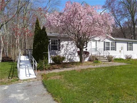 61 Evergreen Park, Clinton, CT 06413 photo 1