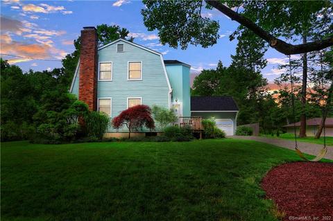 40 Fire Hill Rd, Redding, CT 06896 photo 1