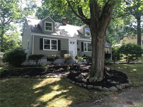 129 Cumpstone Dr, Hamden, CT 06518 photo 1
