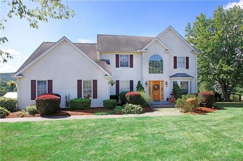 1 Hemingway Dr, Wallingford, CT 06492 photo 1