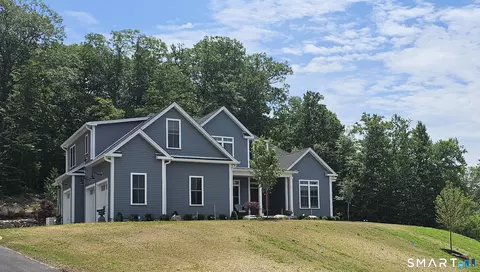 61 Weatherstone, Avon, CT 06001