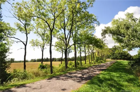 133 Town Farm Rd, Litchfield, CT 06759
