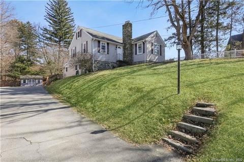 158 Broad St, Killingly, CT 06239 photo 1
