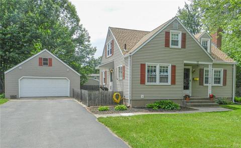 12 Middle Dr, Windsor Locks, CT 06096 photo 1